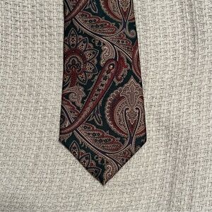 Kuppenheimer Paisley Patterned Silk Tie